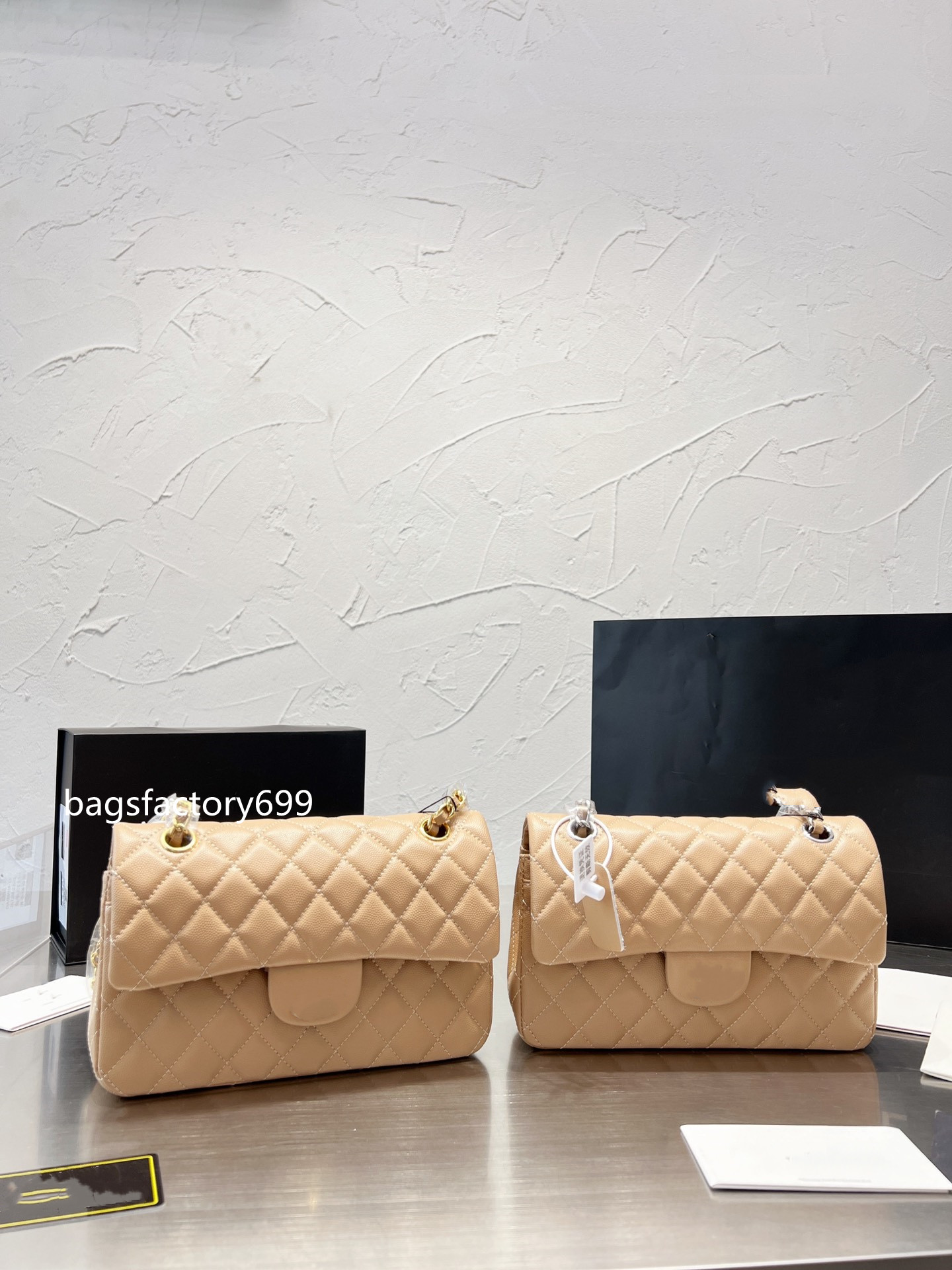 

2022 women luxury fashion designer bags caviar leather classic channel chain of high quality sheepskin bag flap shoulder crossbody bag roar 23 cm, Box