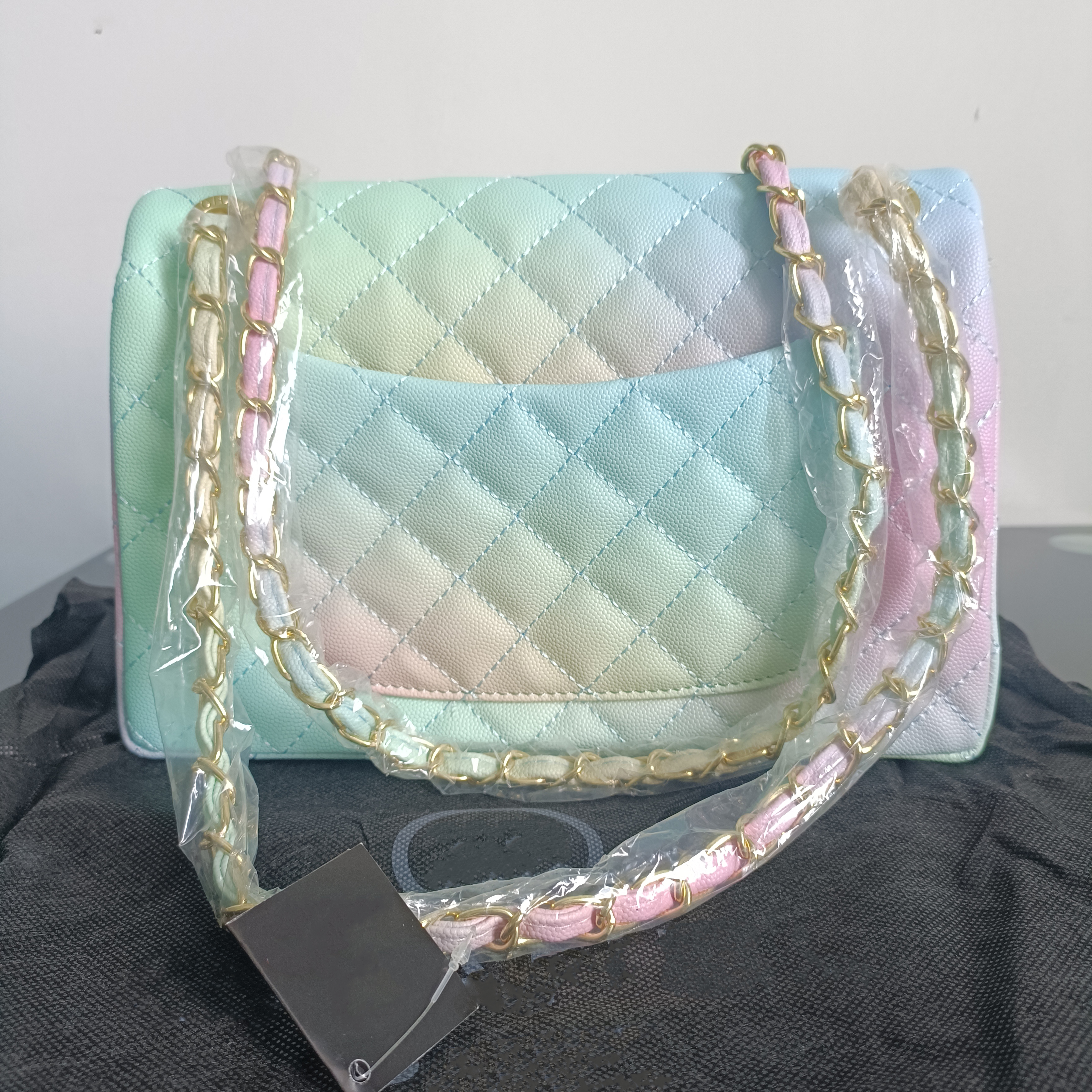 

Fashion Mini Flap Lambskin Bag Gold Metal Hardware Purse Quilted Matelasse Chain Totes Crossbody Shoulder Luxury Designer Vainty Cosmetic Case Sacoche Handbag, Extra shipping