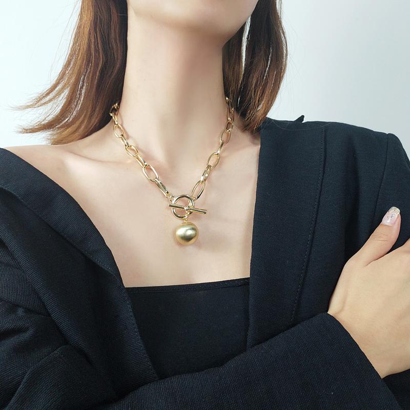 

Chains HUANZHI 2022 Trend Hip Hop Oval Thick Chain Metal Ball OT Schnalle Necklace For Men Women Girls Party Jewelry Gift