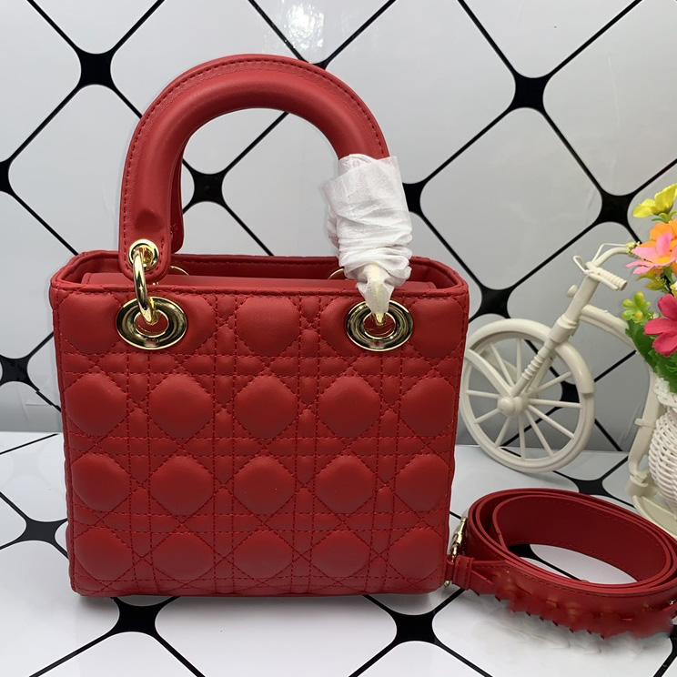 

tote bag designer handbag high-quality patent leather diagonal fashion classic four-grid embroidery thread all-match ladies body small square bag4