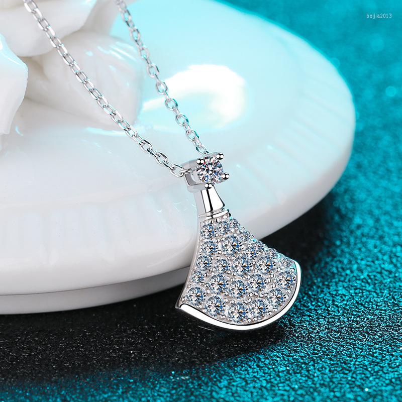 

Other Arrival Silver 925 Princess Dress Pendant Necklace Diamond Test Past D Color VVS1 Moissanite Necklaces Chain Women JewelryOther
