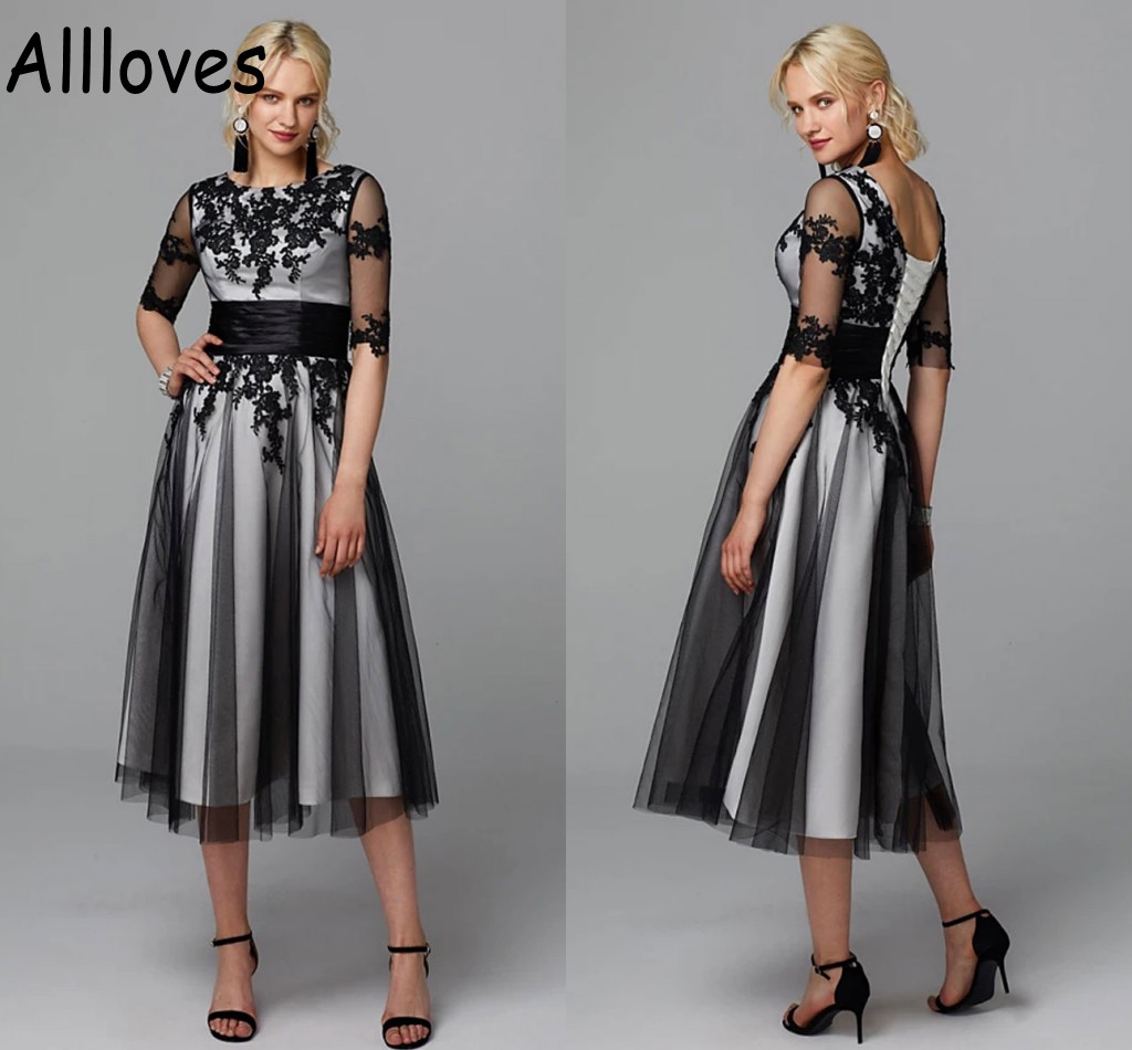 

Elegant Black Lace Appliqued A Line Mother Of The Bride Dresses Half Sleeves Jewel Neck Short Prom Party Gowns Knee Length Lace-up Back Special Occasion Dress CL0408