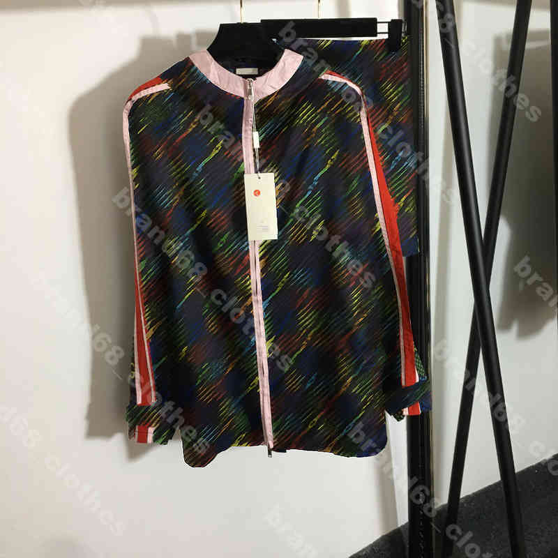 

Designer Women Two Piece Pants popping candy sports tracksuit luxury casual hoodies shrots suit logo colorful print zip jacket g..cci brand female sun protection, Jacket and shorts