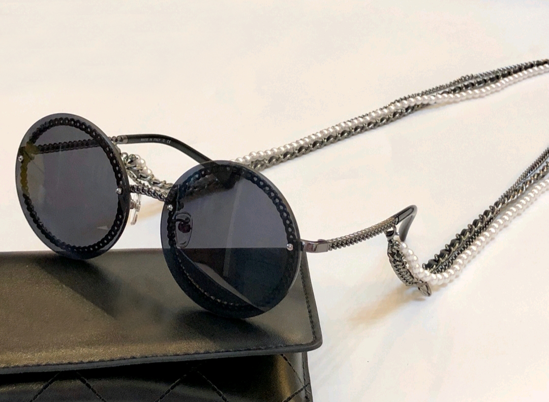 

4245 Rimless Round Sunglasses with Chain Black Dark Grey Lens Women Sunnies Shades Fashion Accessories UV400 Eyewear