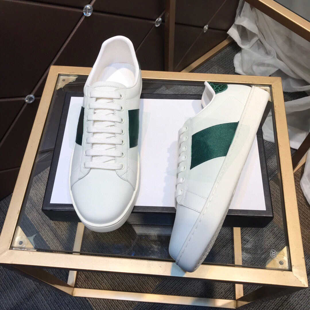 

Designers Sneakers Men Women Casual Shoes Bee Snake Sneaker Genuine Leather Trainers Chaussures White Embroidery Stripes Shoe With Box, Color 20