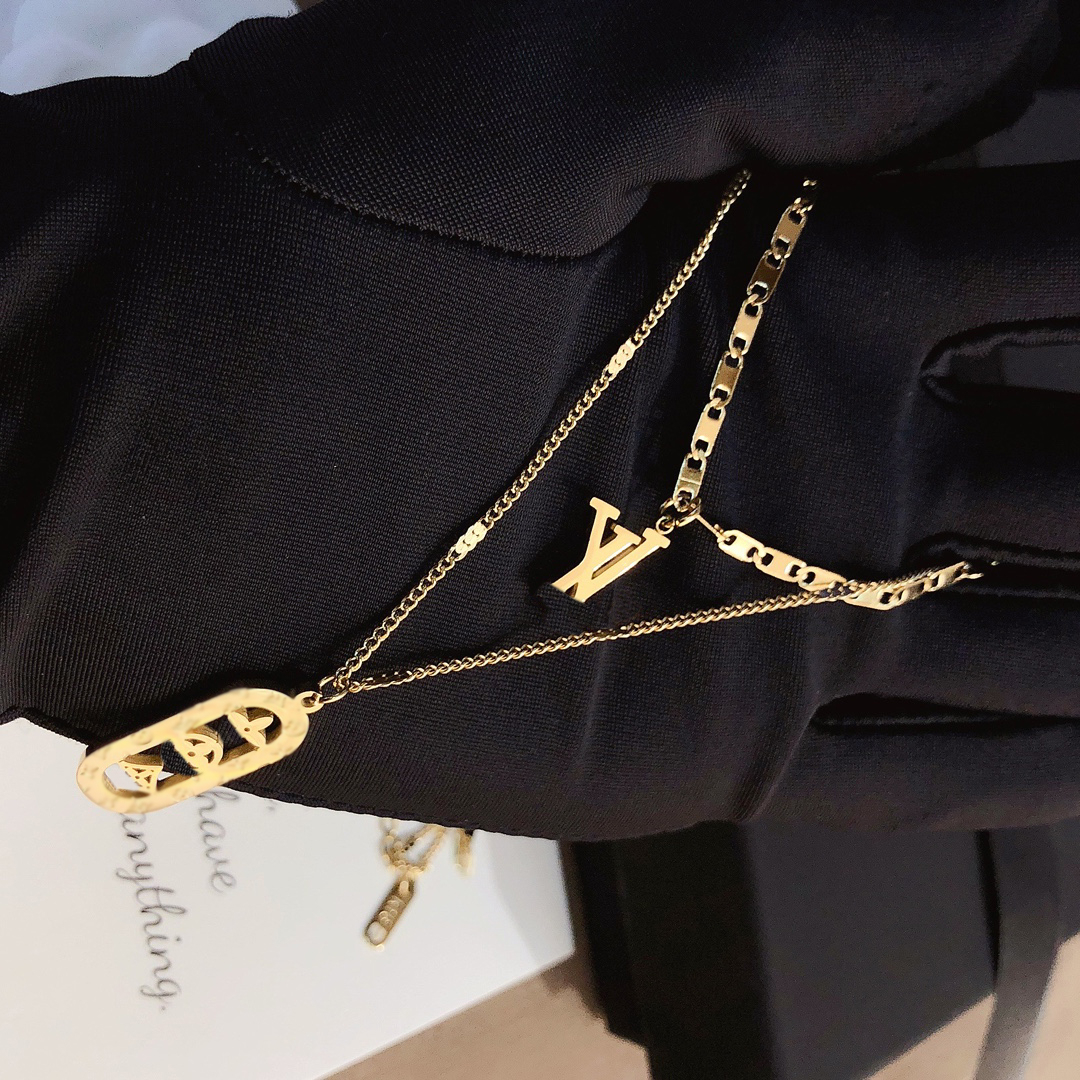 

Fashion Womens Luxury Designer Necklace Choker Chain 18K Gold Plated Stainless Steel Letter Pendants Necklaces Statement Jewelry Accessories X301