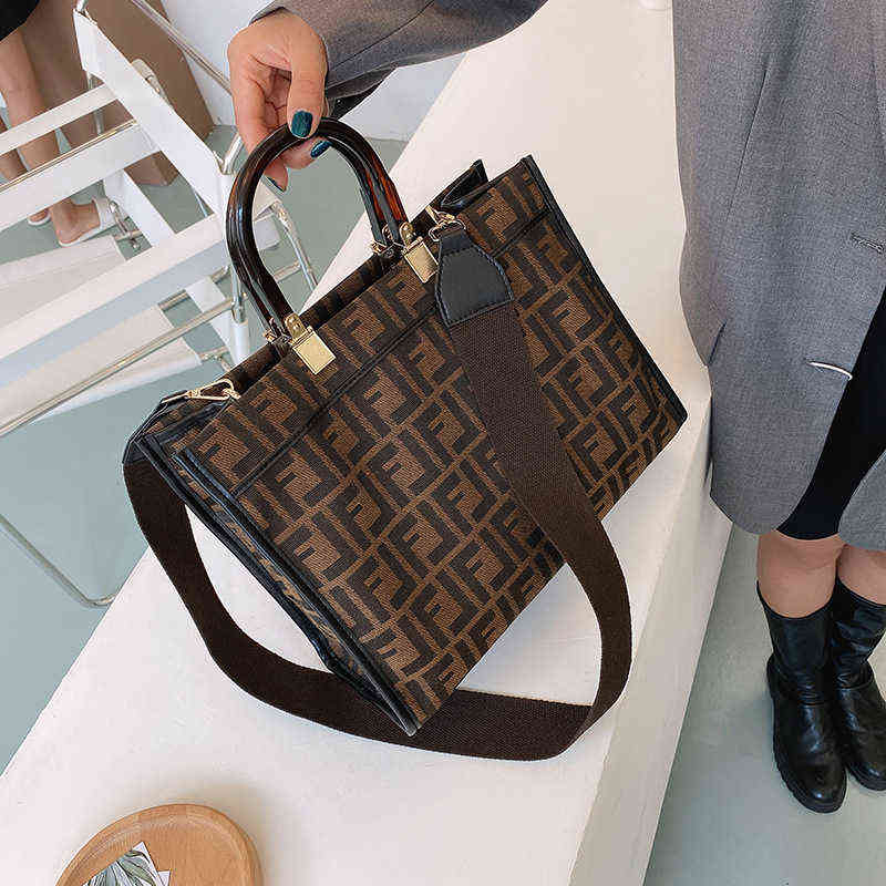 

Factory Online Export Designer Bags Tote 2022 New f Women's Portable Messenger Versatile Trend Canvas Flower Shopping Large, 889 two brown