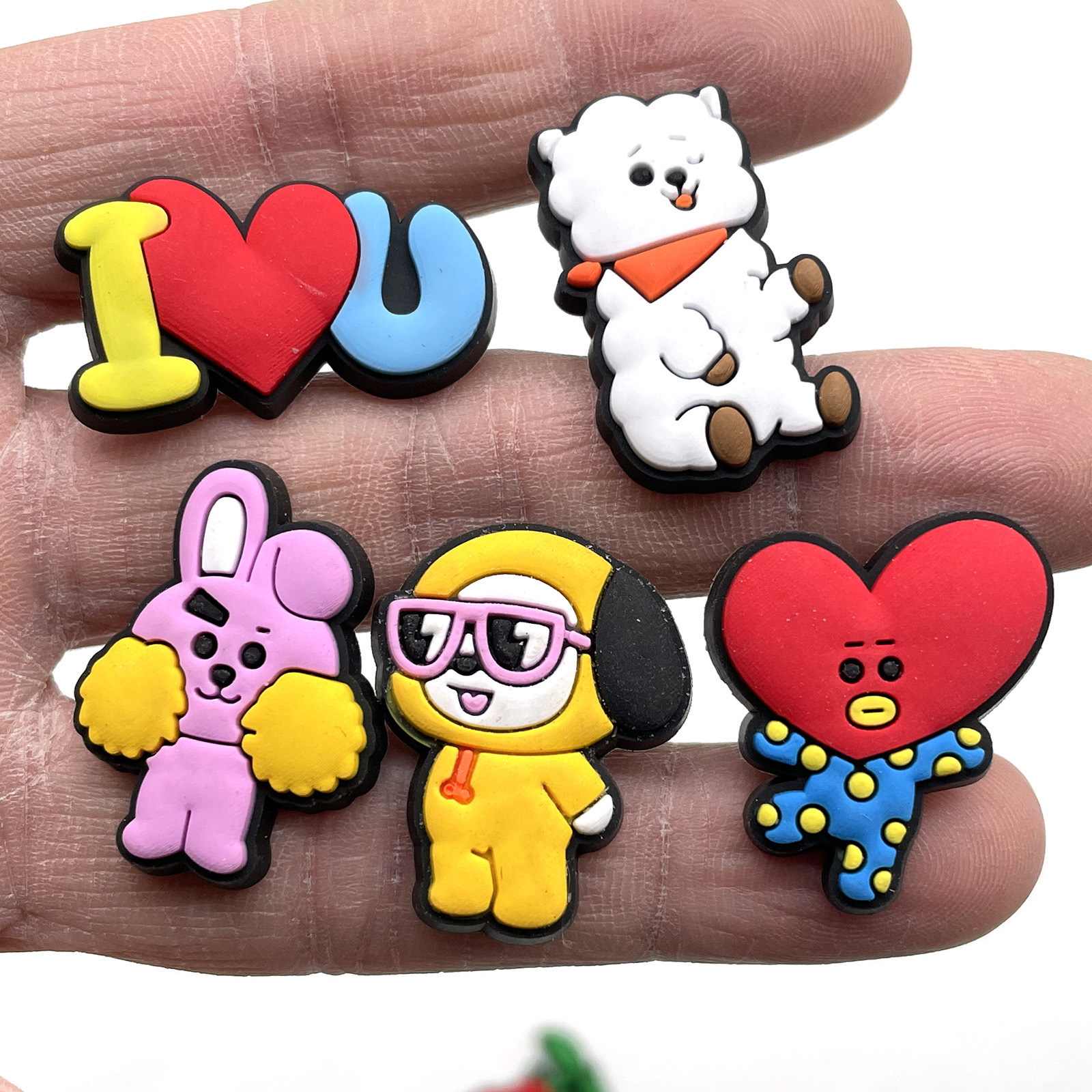 

1pcs Sweet PVC Shoe Charms rabbit Rainbow Shoe Accessories Teeth Decorations Ornaments for Girls Kids Gift