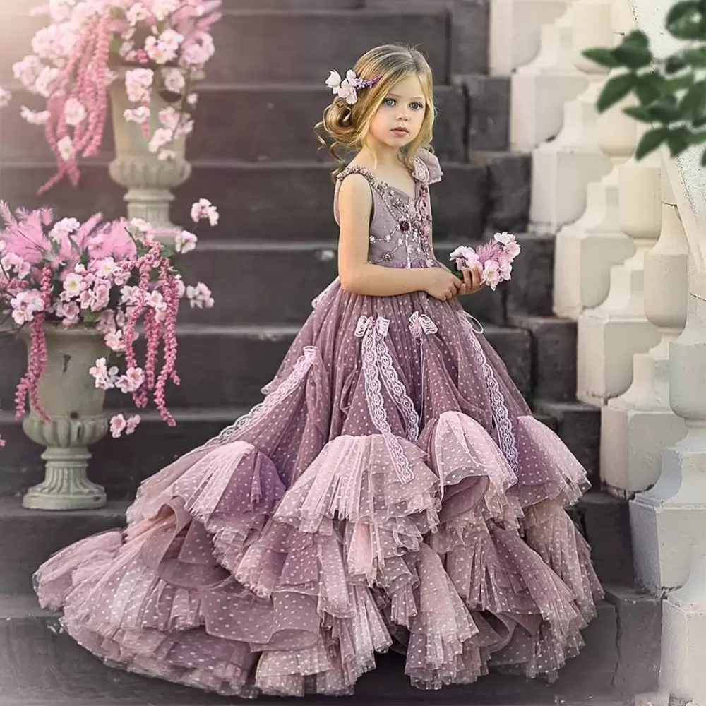 Mignon Puffy Petites Filles Pageant Robes Dusty Violet Et Rose Points Tulle Fête De Mariage Robe De Fille De Fleur Appliques Perles Longue Brithd
