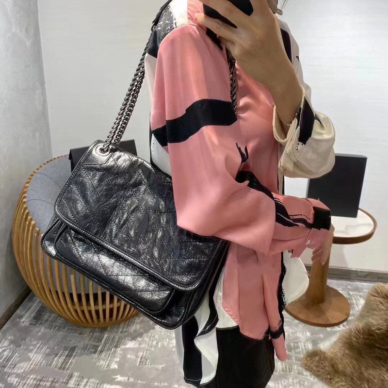 

Stunning Top Quality Luxurys Designers Shoulder Bags 28CM Black Chain Handbag Messenger Women Totes Fashion Handbags Leather Crossbody Clutch Wallet, No bags