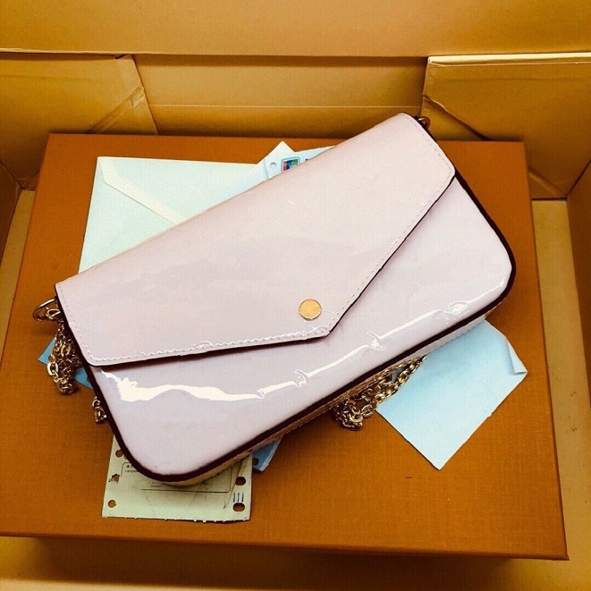 

Luxury Card Holders Crossbody Quilted Purse Evening Bags Totes Backpacks Designer Handbag Beach Luxuries Wallets Women Multi Pochette Bag Zhouzhoubao123 VWVR, No bags