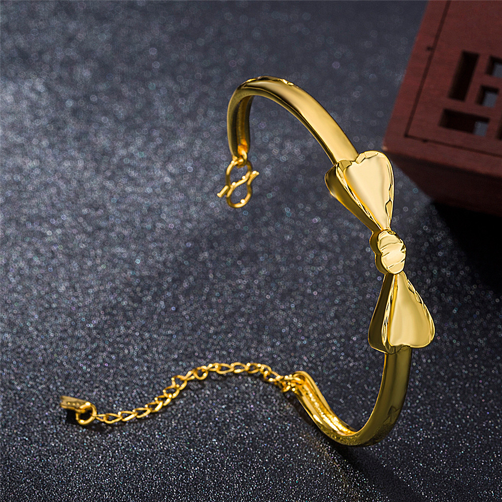 Bracelet Bracelet Cadeaux promotionnelsVente en gros de la mode européenne Mors de filet de cheval Crochet facile Fermoir Charme