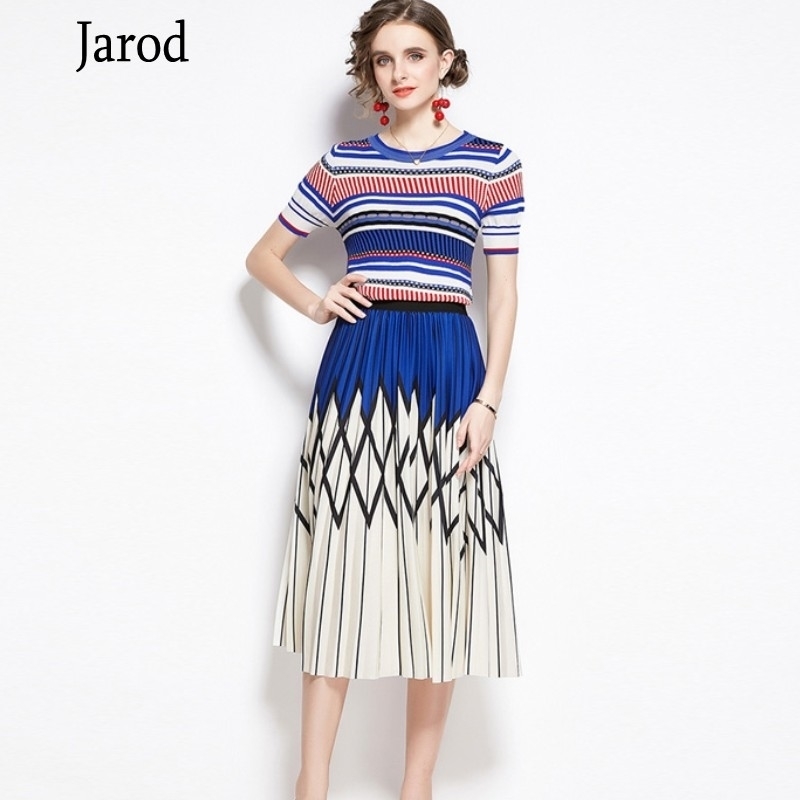 

summer Two Piece Set Elegant Striped Knitted Pullover TShirt Top High waist Pleated Long Skirts Suits Summer Outfits 210526, Picture color