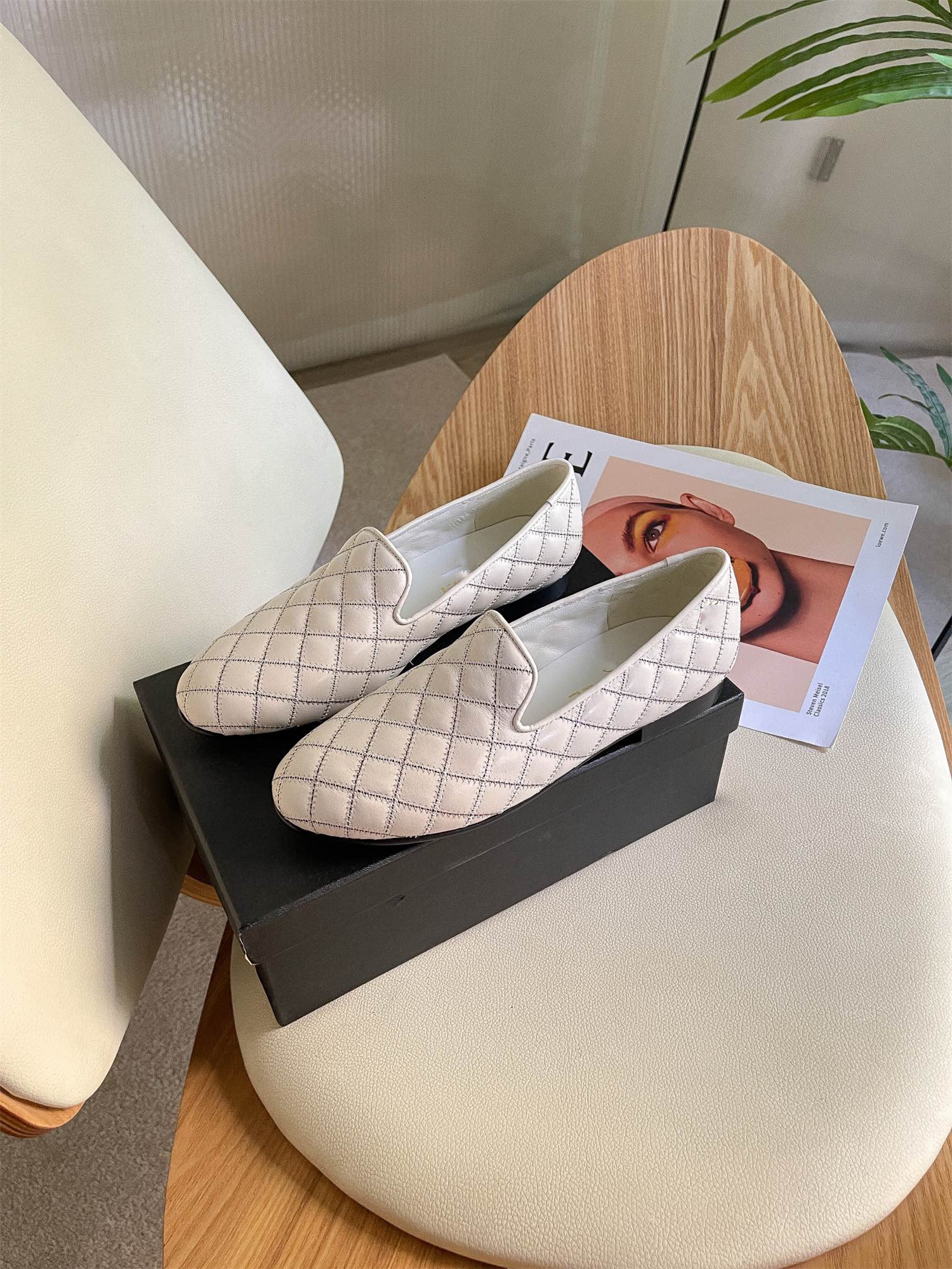 

Small fragrant leather shoes sandals England summer flat bottom leather tartan pattern incense grandma Lefu, Black