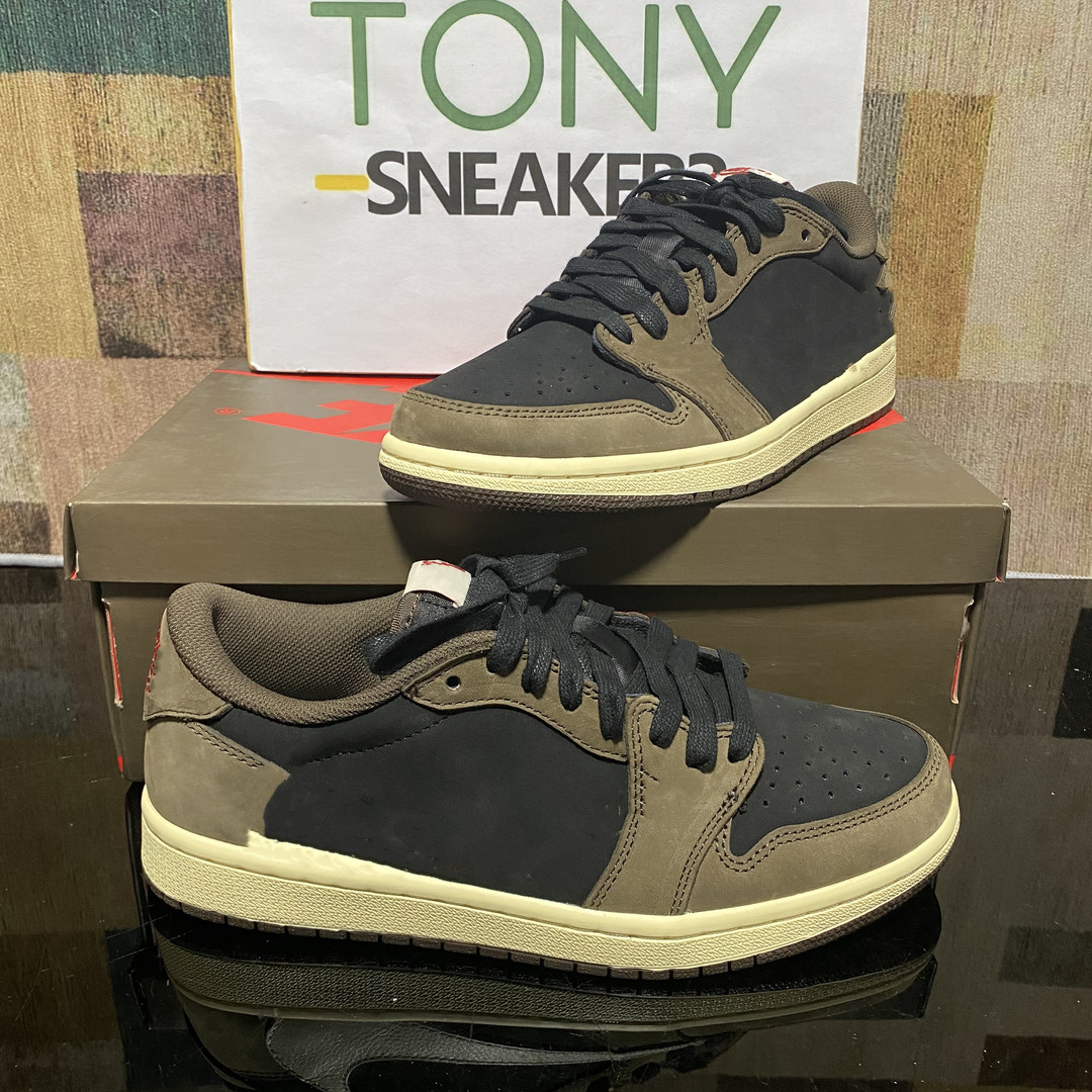 

2022 02 TOP Quality Men Women Running Shoes Zebra Tail Light Black Red Natural Cinder 3M Static Reflective Mens Sport Sneakers, Other