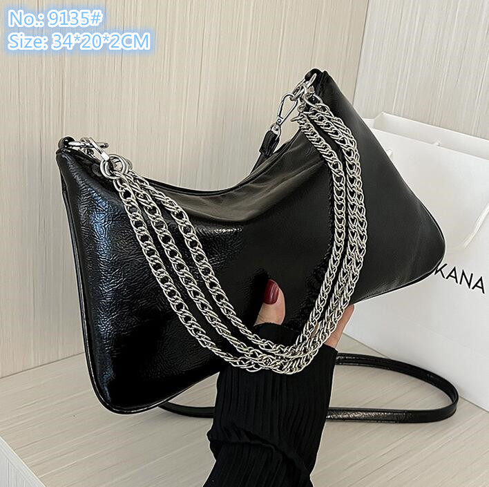 

Wholesale ladies shoulder bags street personality chain decorative messenger bag Joker solid color leather black handbag punk chains mobile phone coin purse, Black-9135#