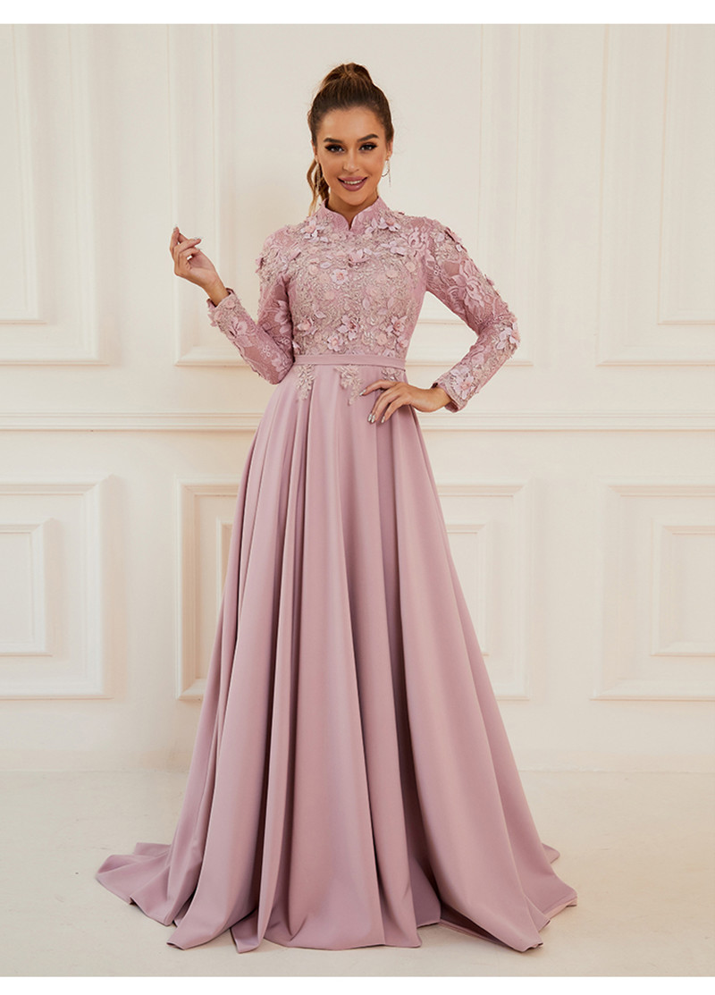 Long Sleeve Muslim Formal Dresses Pink Vintage High Neck Luxury Lace Appliques Spandex Satin Evening Dresses With Train