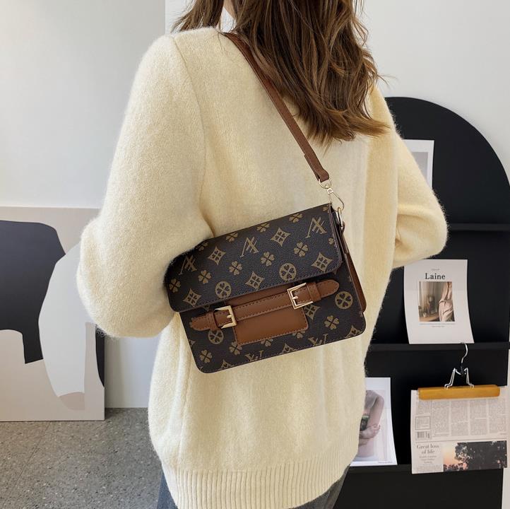 

Women's Bag Fashion Simple PU Shoulder Bag Retro Messenger Bags, Brown