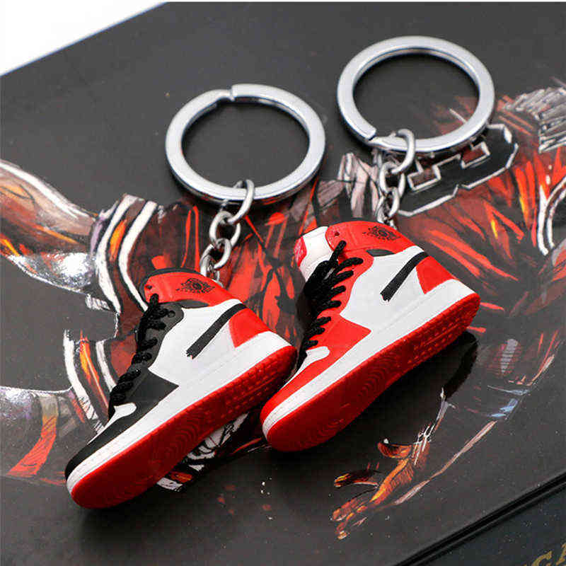 

2023Creative 3D Mini Basketball Shoes Stereoscopic Model Keychains Sneakers Enthusiast Souvenirs Keyring Car Backpack Pendant Gift Y220413