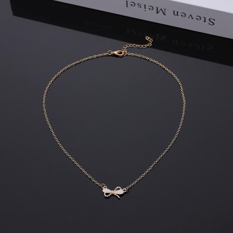 

Chains Gold Silver Hollow Butterfly Necklace With Zircon Shining Animal Choker Party Gift For Ladies 2022 Fashion Jewelry WholesaleChains