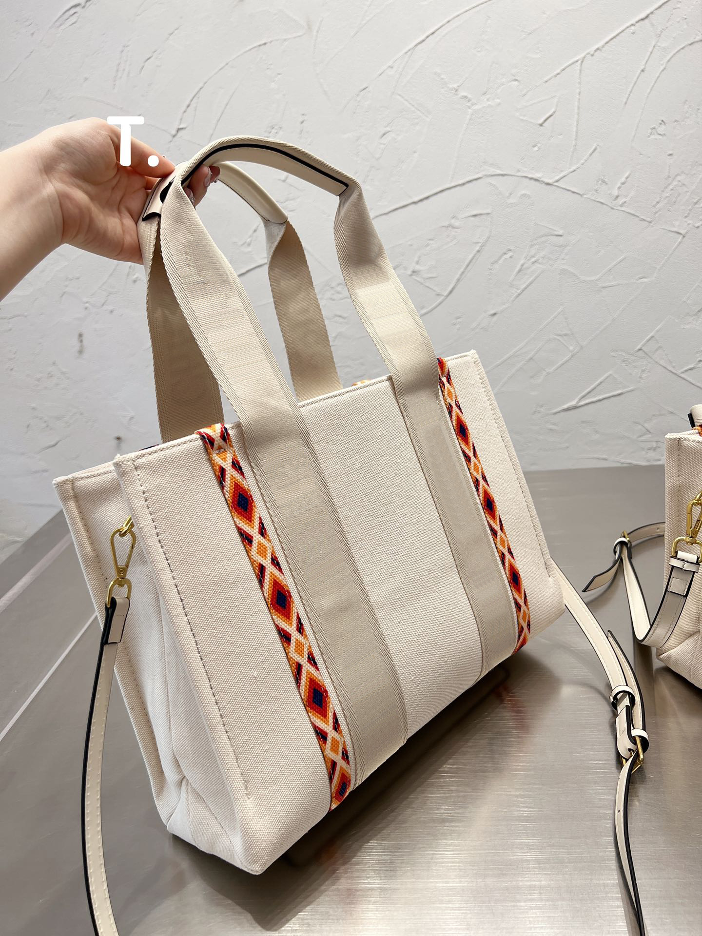 Totes Sac à bandoulière Fourre-tout Woody Sac à main en peau de vache en coton Lettre Toile Nouveau Bandoulière Luxurys Designers Moyen Femmes Sa