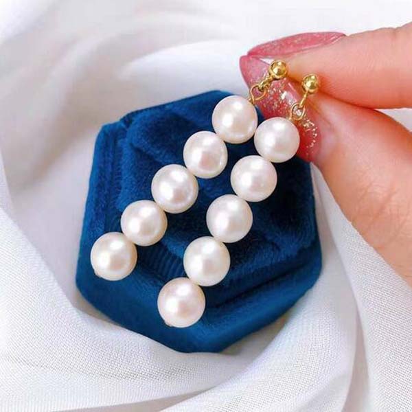 

Freshwater Pearl Drop Vintage Long Chain Earring