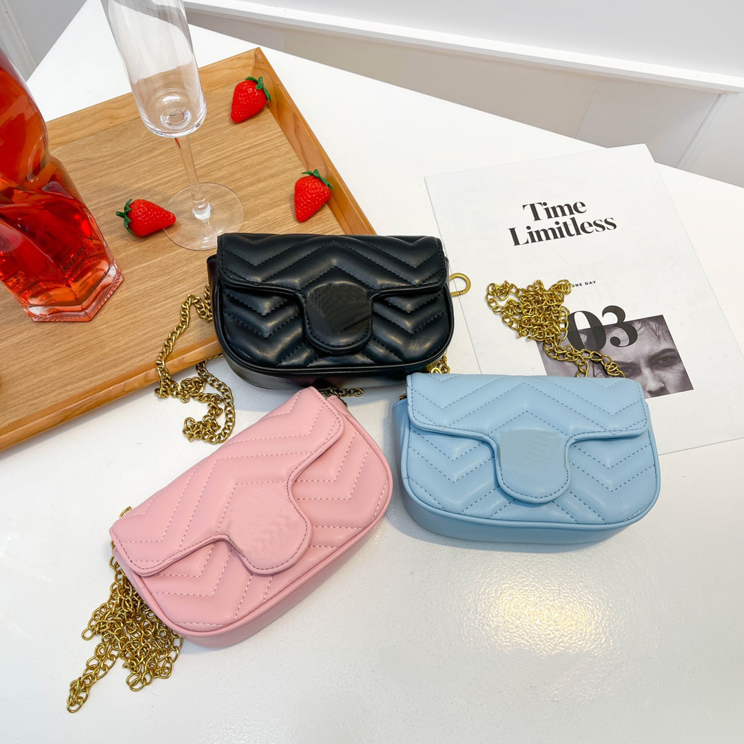 

2022 Top Quality Designer Bags Ladies Fashion Chain Tote Bag Shoulder Bag Designer Handbag Ladies Leather Banquet Black White Messenger Messenger Bag With Box, Spread link