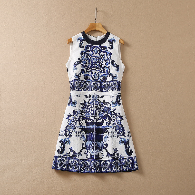 

European and American women' summer 2022 new Sleeveless round collar Blue court print Fashionable jacquard dress