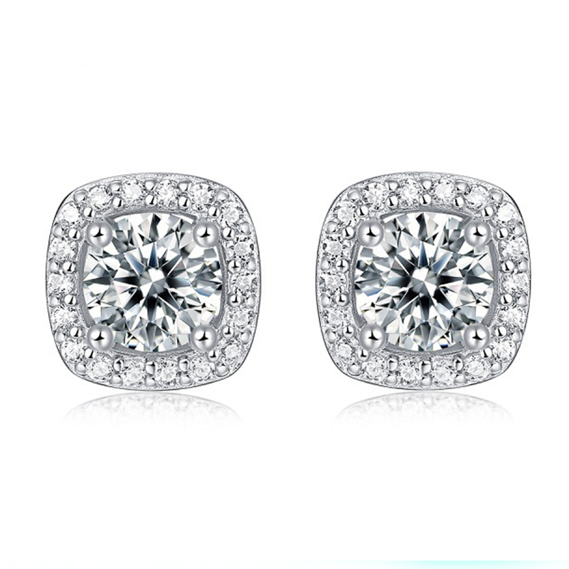 

Moissanite Total 0.5ct Round Cut VVS1 925 Silver Earrings Diamond Test Passed Fashion Love Token Woman Girl Gift