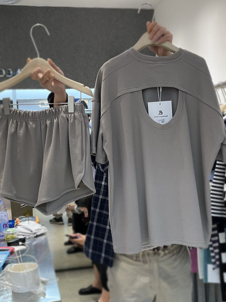 

2022 Summer New Women' Casual Fashion Hollow Out Loose Short Sleeve T-shirt Sports Shorts Two-piece Set Women' Tracksuit 0616, White