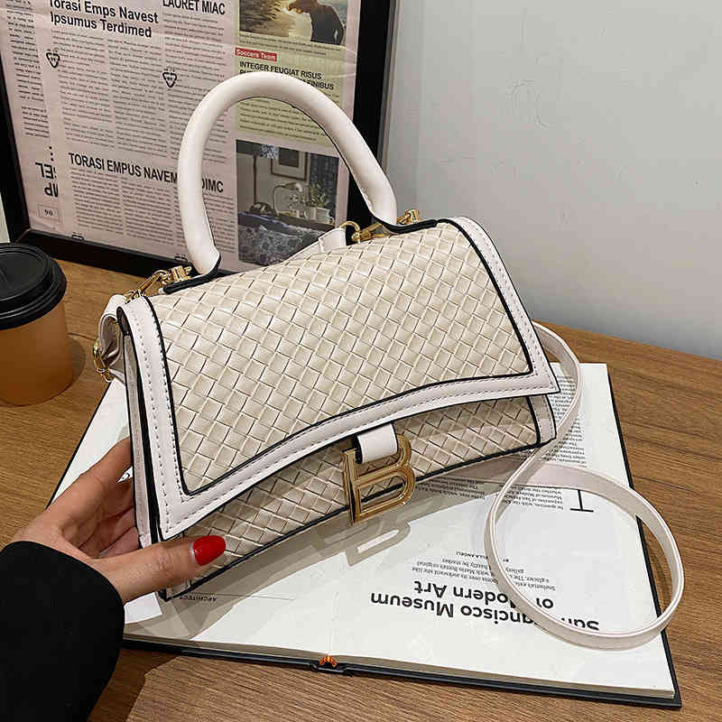 

Handbags 2022 spring and summer new urban elegant woven texture small square sling one Shoulder Messenger Bag women's bag Purse, White