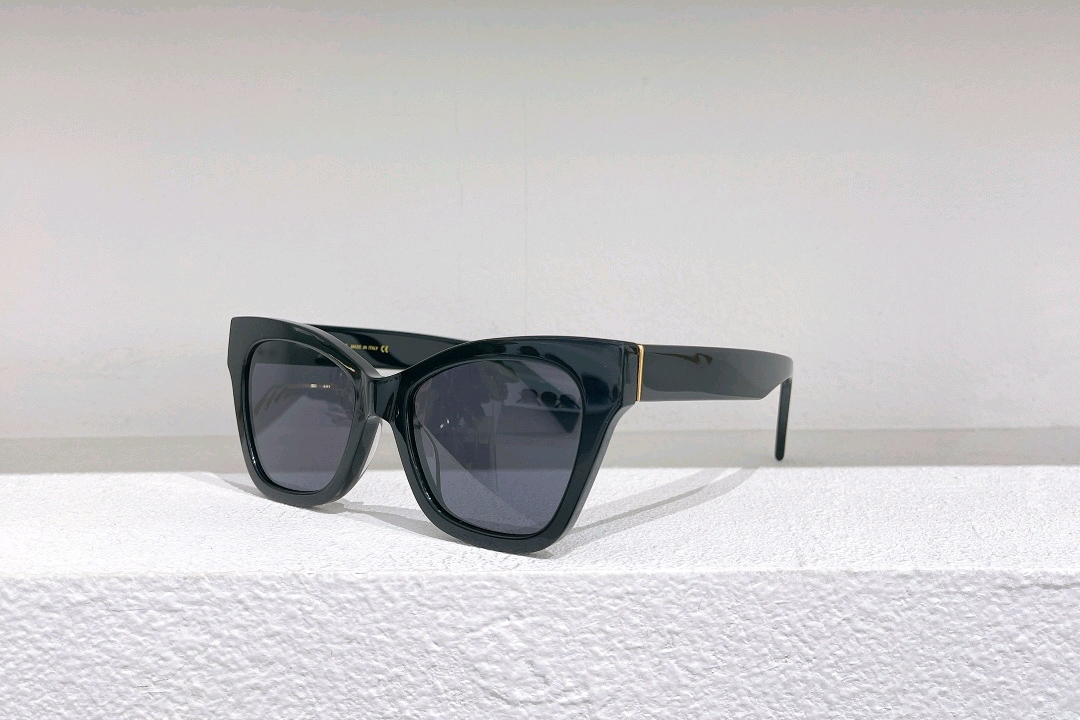 

Cat Eye Sunglasses 1133 Black Grey Lens Women Ladies Butterfly Shades Fashion Sun Glasses UV400 Protection Eyewear with box