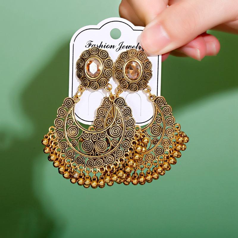 

Dangle & Chandelier Retro Women's Gold Color Big Flower Carved Jhumka Earrings Ethnic Gypsy Bells Tassel Dangling Earring Fashion Jewelr