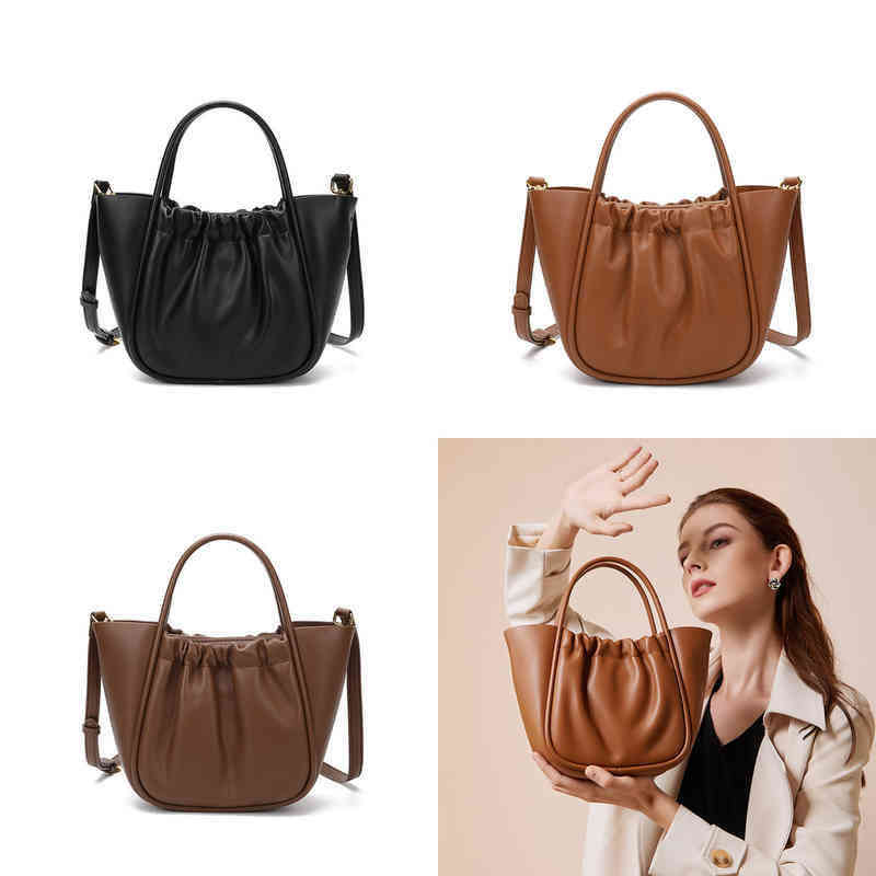 

Evening Bags 2022 new fashion leather women's bag hand minority design pleated messenger cabe large capacity 220211, Black