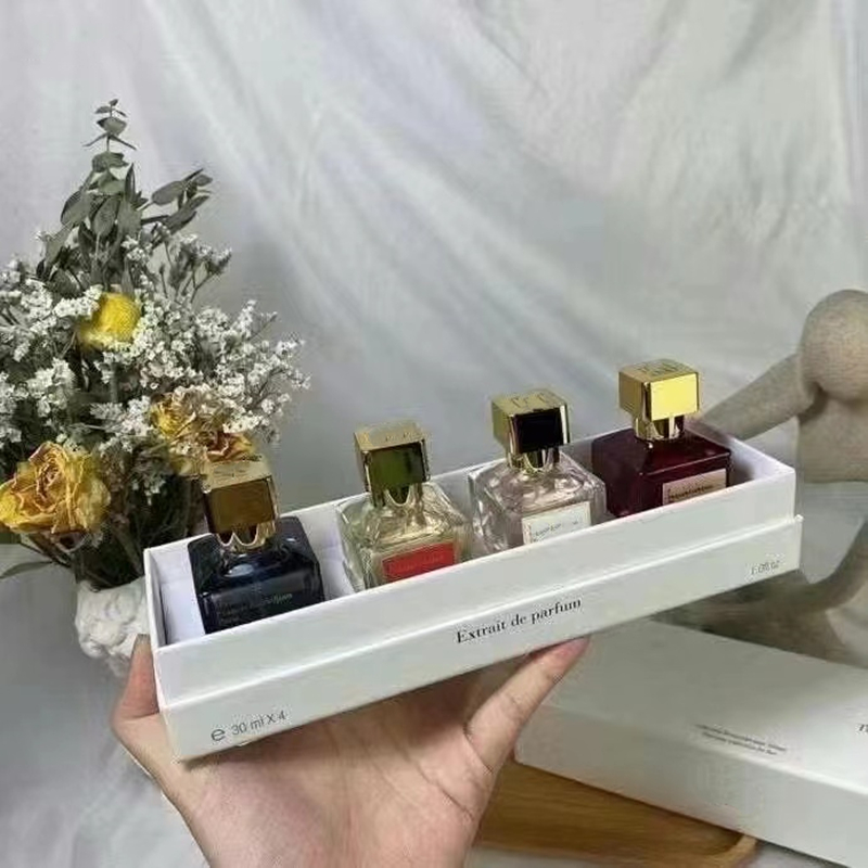 

Promotion Scented luxuries Maison Woman Perfume set man Rouge 540 30ml 4pcs suit Long Lasting Luxury Perfumes Spray Fragrance Bottle kit charming Free Fast Ship