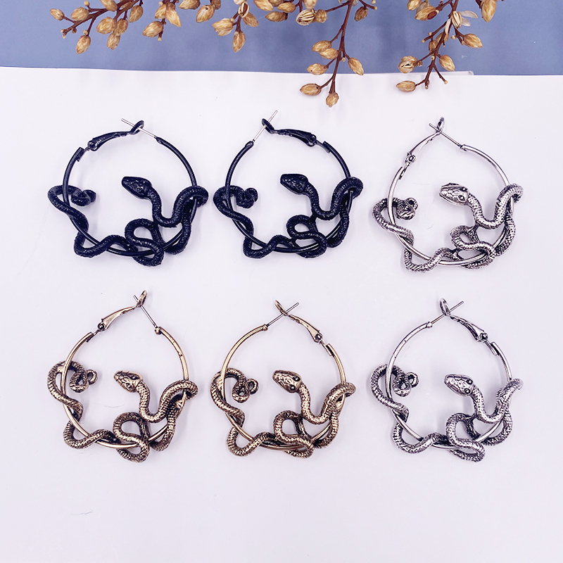 

Halloween Antique Crazy Twisted Snake Earrings for Women Mujer Gold Black Alloy Twining Animal Hoop Statement Jewelry 220716