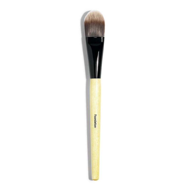

BB FOUNDATION BRUSH - Quality Cosmetiics Makeup Brushes Blender - Wood Handle