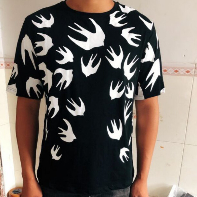 

Mc 22 Queen Designer t Shirt Tide Brand Short Sleeve T-shirt Classic Swallow Print Sweatshirt Fashion Casual Loose Men' and Women' Tops, Black