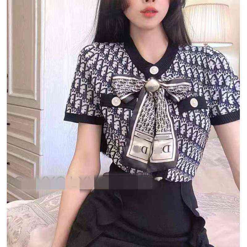 

new style small fragrance bowknot Brooch sleeved sweater slim top, Black