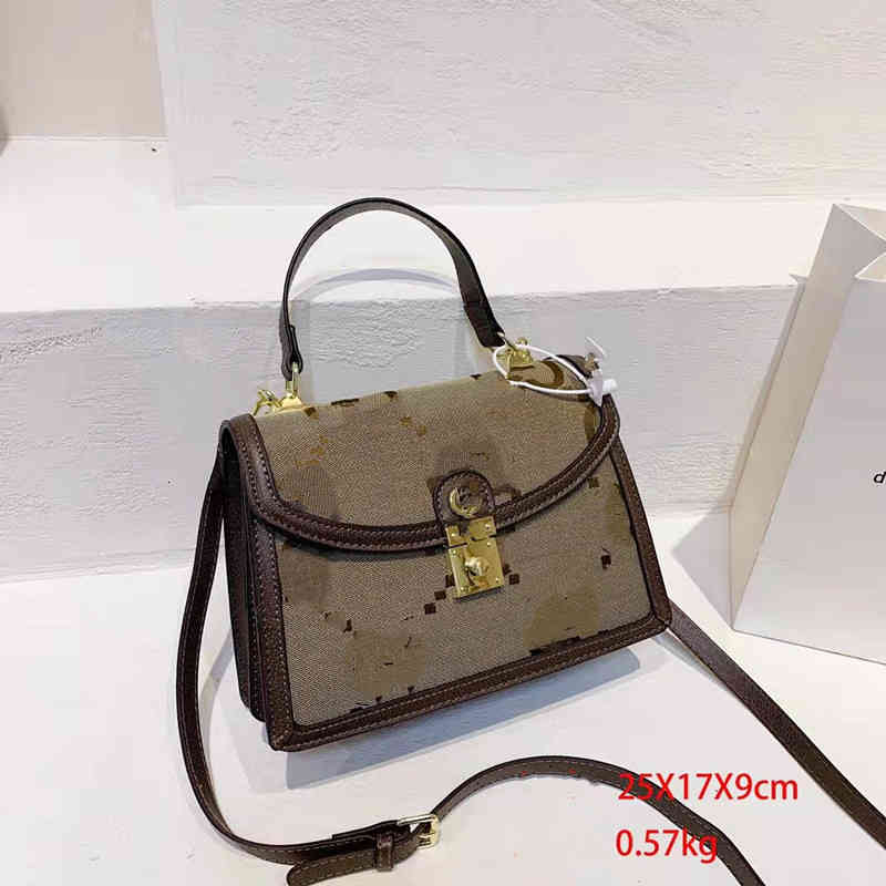 

Factory Direct Sale 2022 New g Family Hand Women's High Quality Letter One Shoulder Msenger Bag Versatile Small Square Designer, Sky blue