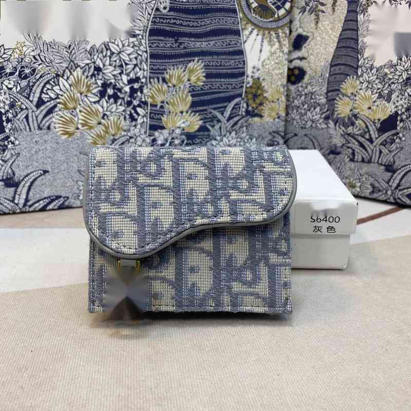 

Luxury Brand design S6400 LADY Letter plaid short wallet women's zipper pocket Genuine Leather Saddle Flip Card Holder pack Oblique LINGOT Quilted coin Purse