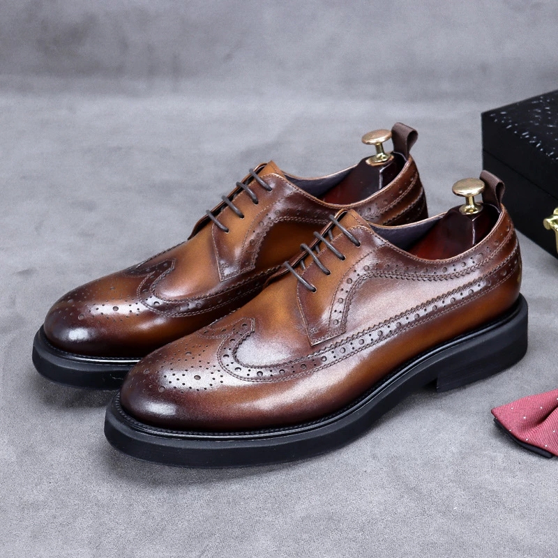 

2022 Handmade Leather Shoes Men Summer New Brogue Carved Business Dress Shoe Mens Black Casual Increase British Lace-Up Oxfrods, Brown