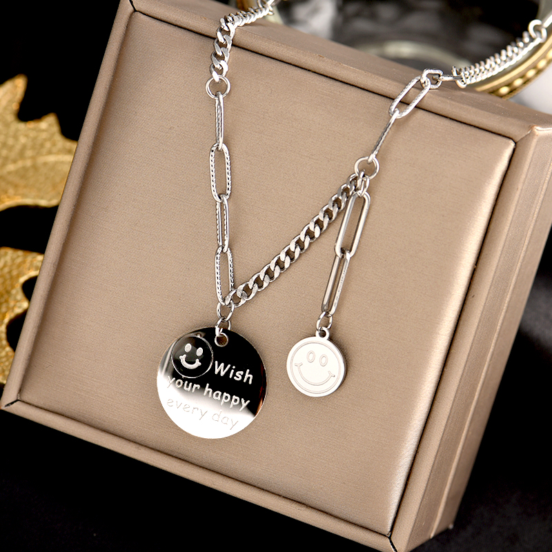 

Stainless Steel round smile Hip Hop Pendant Necklace For Women Unisex Silver chic sweater Chain Choker Collier collarbone Pendant Necklaces jewelry
