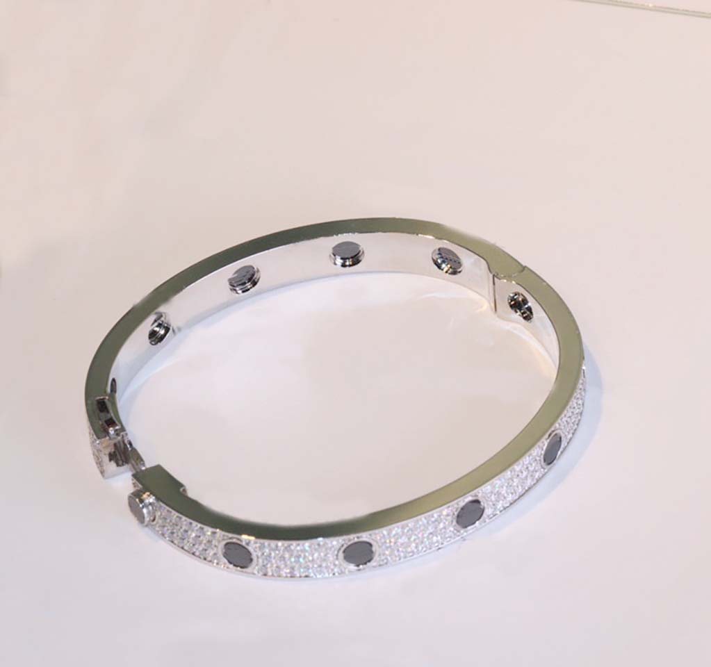 

V gold material Luxury quality charm BANGLE punk band bracelet with sparkly diamond and black enamel color design for women wedding jewelry gift have box stamp PS7949