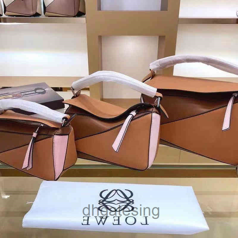 2022 sac Loewbag en cuir sacs Femme Femme de vache de vache Color de couleur concepteur géométrique Messenger à main un puzzles d'épaule 5 gs6y