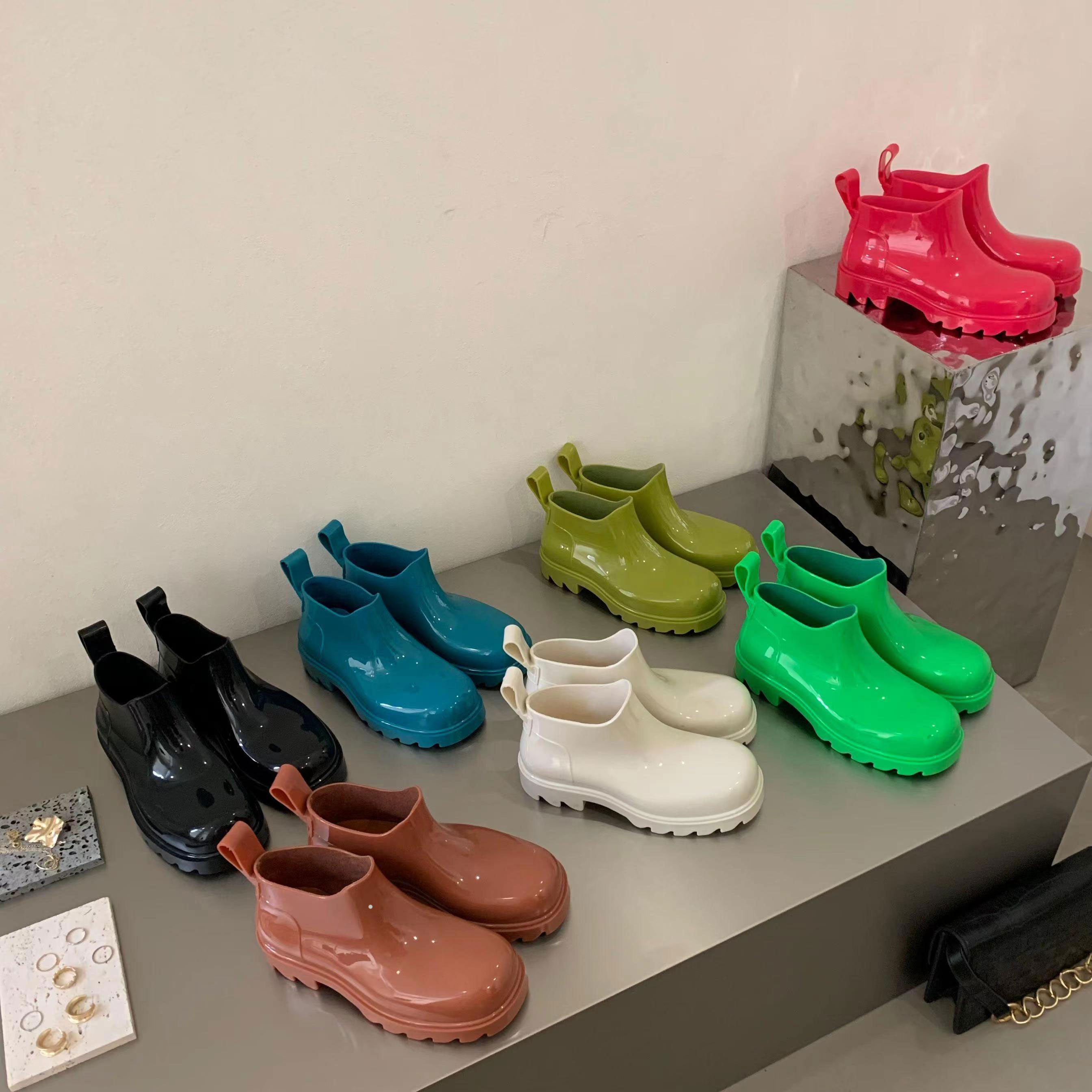 

Men women Designer Rubber non-slip jelly thick bottom inner heightening lace-up waterproof solid color short Bottegas Shoe shoes Rain woman mens Design 35-45