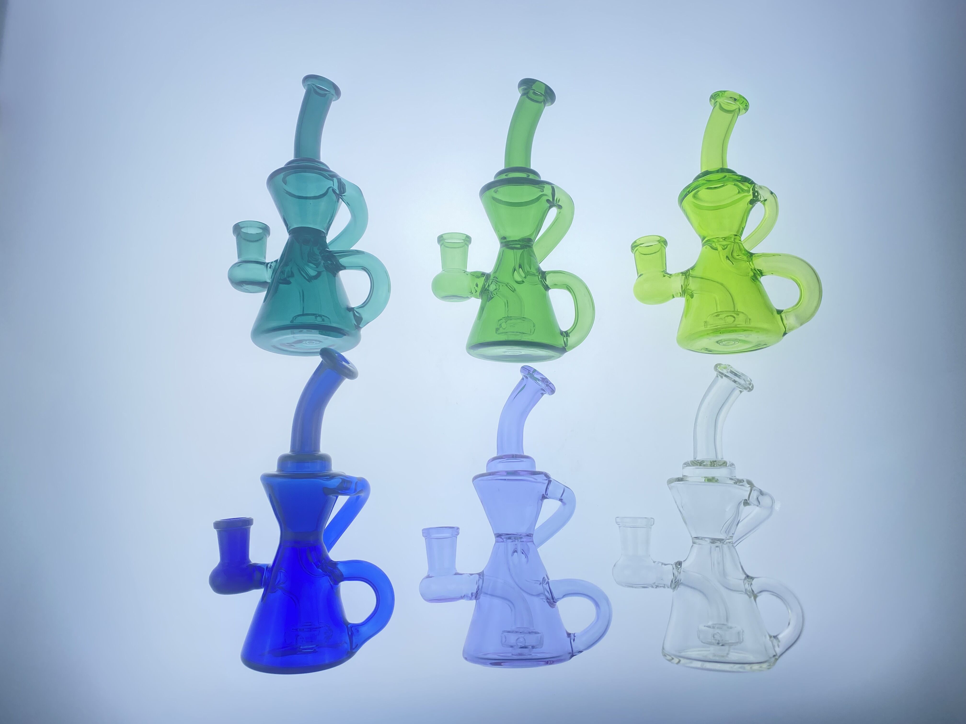 

Hookahs New small backwater glass bong factory direct supply to accept personalized custom 14mm glass oil