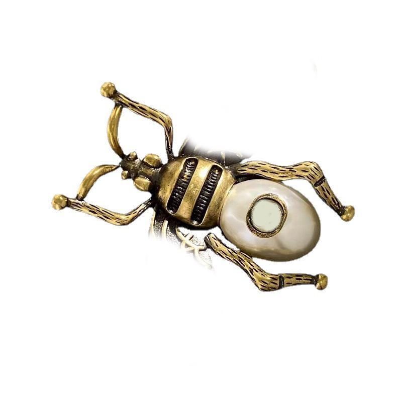 

Designer Brooches 2022 New Style Glass Pearl Bee Clothing Neckpin Versatile Fashion Popular Brooch Fashion 140