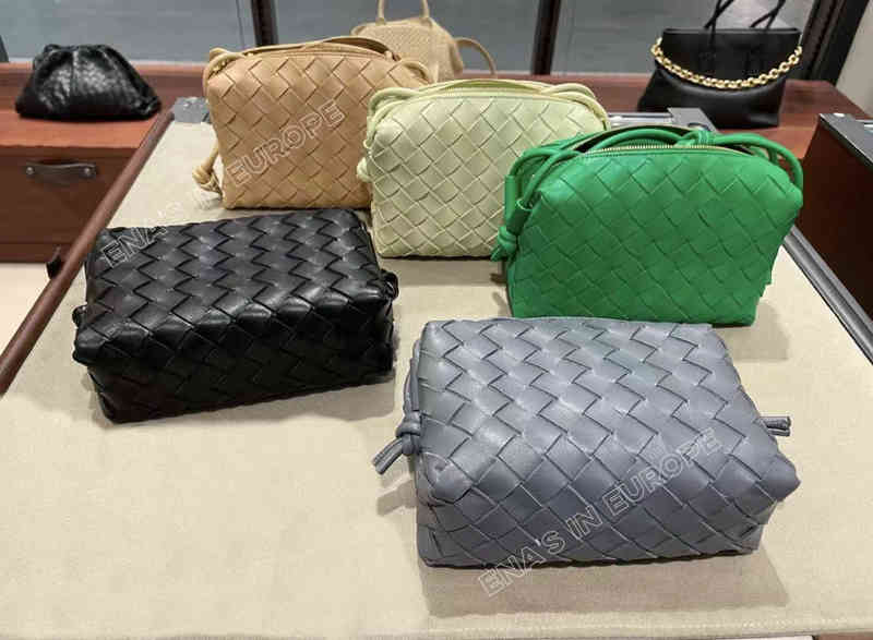 

Luxury Women Bottegass Handbags Venetas Loop Black Messenger Mini Woven Small Square Women's Box, Color consultation notes