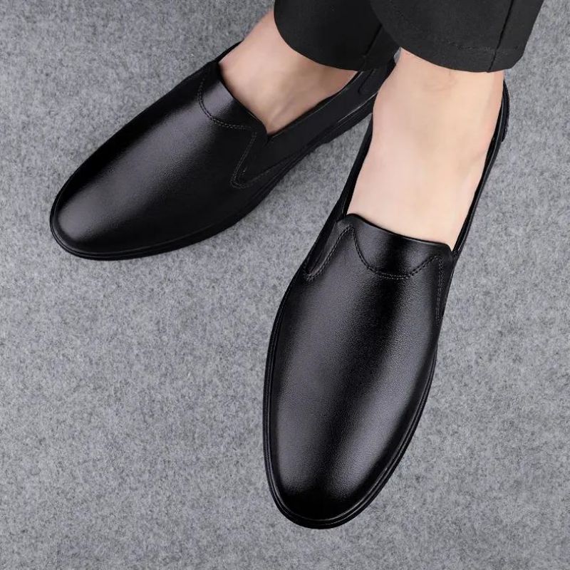 High Quality Loafers Men Shoes Solid Color PU Leather Simple Classic Round Toe Flat Bottom Comfortable British Gentleman Business Casual Shoes DP